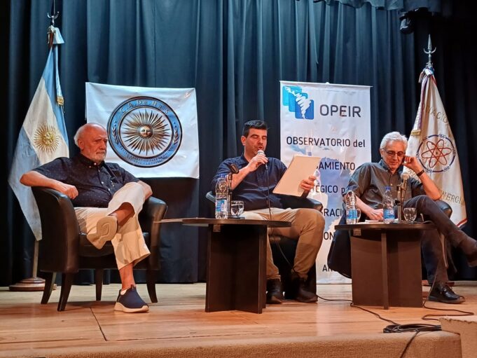 Conversatorio: «Panorama Geopolítico Mundial: una mirada desde la Argentina» "Panorama Geopolítico Mundial: una mirada desde la Argentina"