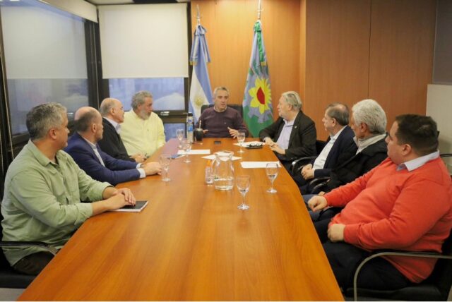 Reunión con Andrés “Cuervo” Larroque