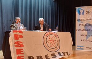 Diplomatura 2025 – 1° Clase «¿Quién gobierna el mundo: la política o los CEO’s?»